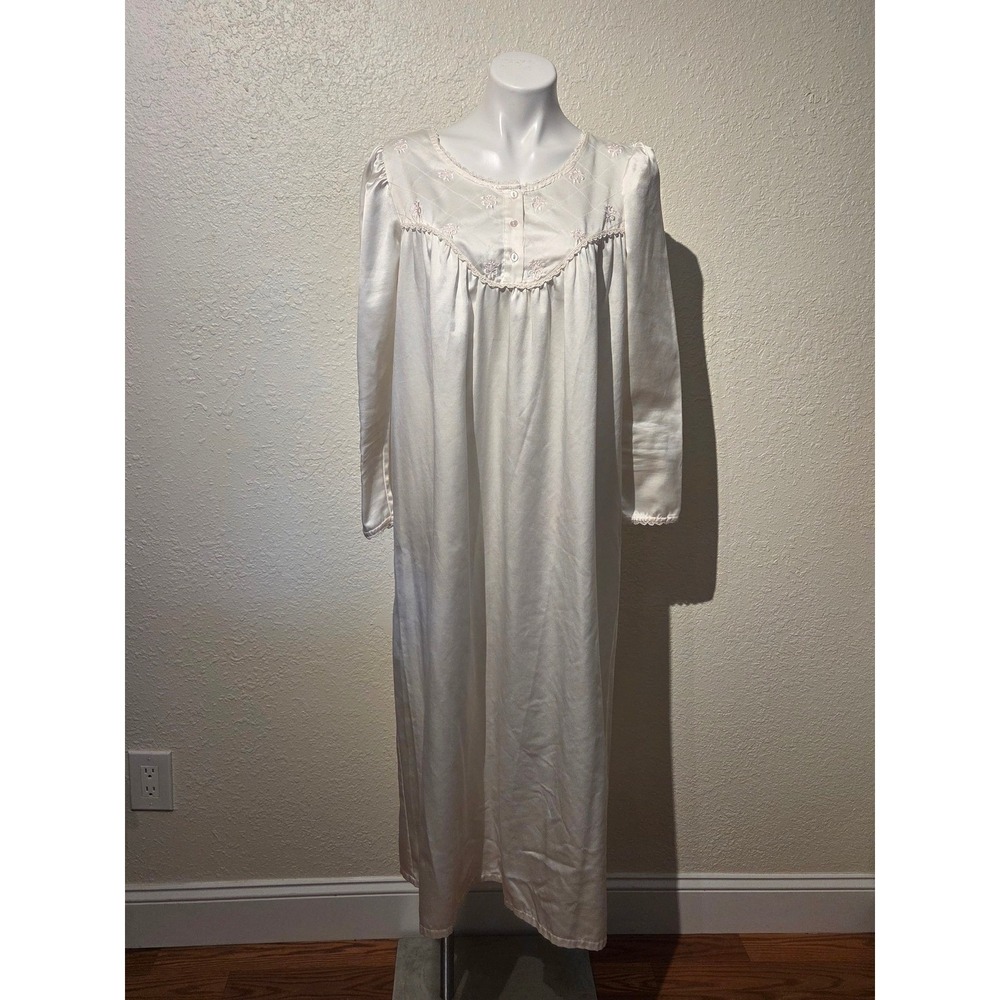 Amaretta Vintage Nightgown Ivory Floral Embroidered Lace Long Sleeve Sleepwear S